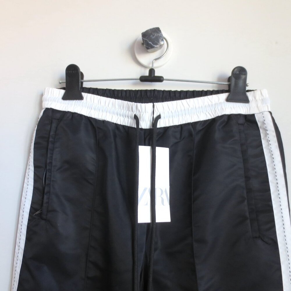 NWT ZARA SIDE STRIPE NYLON JOGGING PANTS BLACK 4319/419 - Picture 3 of 7